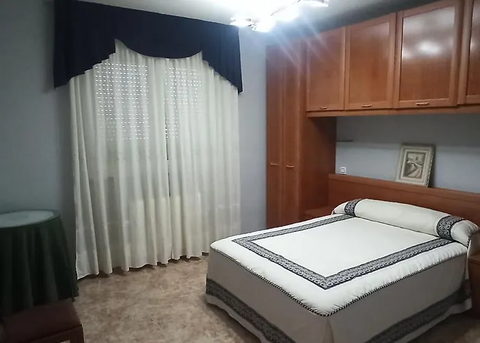 Fuente Clavel Casa de Férias Valdefuentes de Sangusin