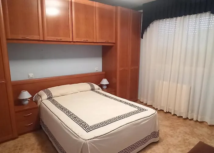 Fuente Clavel Casa de Férias Valdefuentes de Sangusin