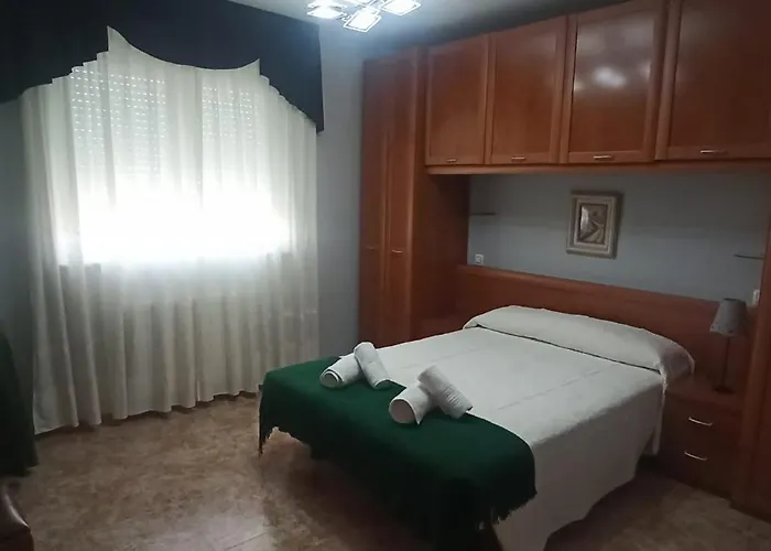 Fuente Clavel Casa de Férias Valdefuentes de Sangusin